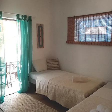 Votsalon House Hostel Καταστάρι