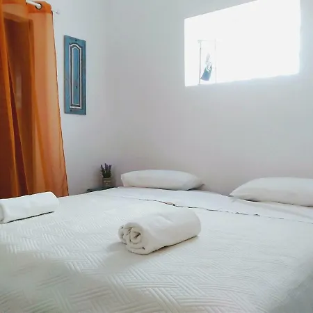 Hostel Votsalon House *